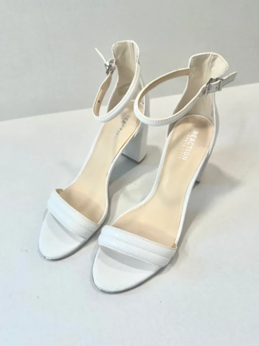 Kenneth Cole Reaction Womens Lolita Dress Sandals Block Heel White Size US 8.5
